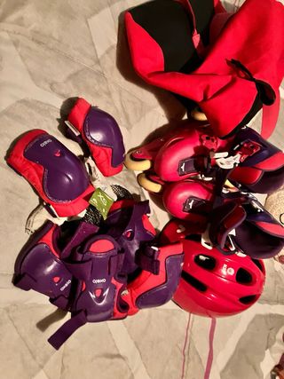 Patines en línea rosas y morados