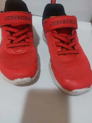 Zapatillas Skechers Talla 34 Rojas