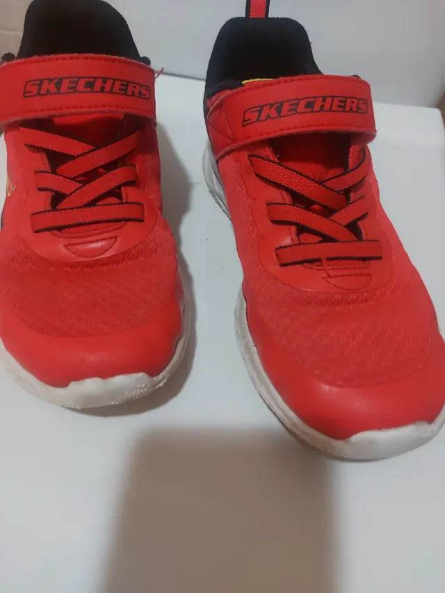 Zapatillas Skechers Talla 34 Rojas