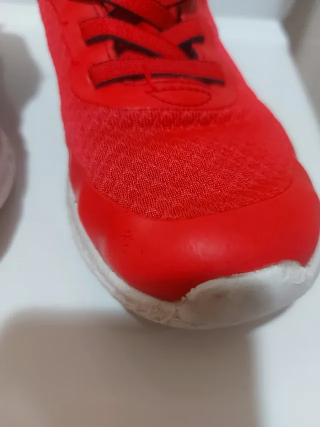 Zapatillas Skechers Talla 34 Rojas