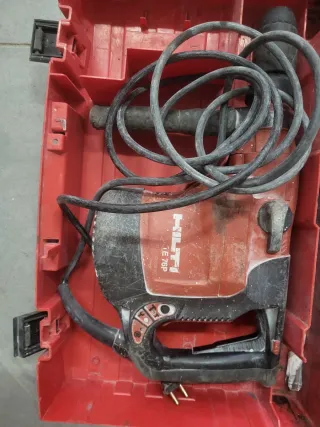 Martillo Hilti TE 76P con maletín