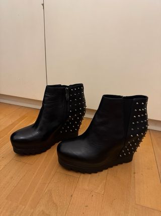 Botines Ash Tachuelas Talla 37