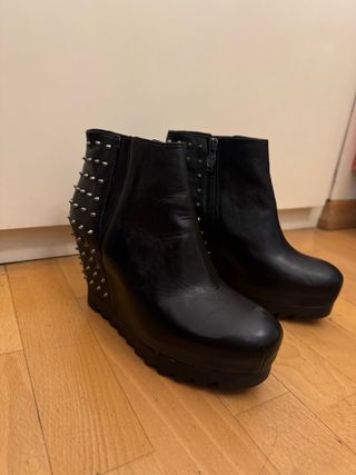 Botines Ash Tachuelas Talla 37