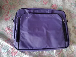 Estuche portátil Evitta morado