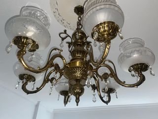 Lámpara de techo grande antigua dorada