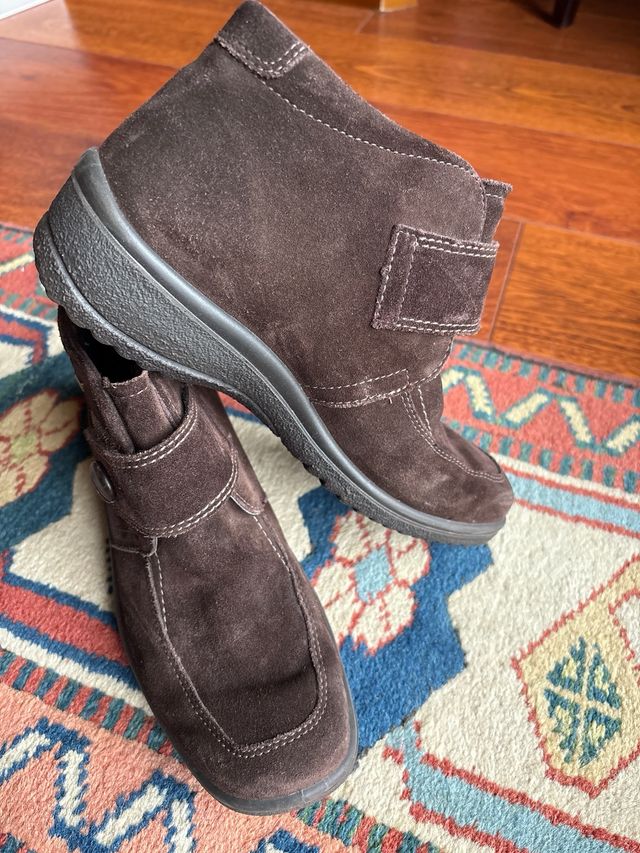 Botines ante marrón chocolate  Gore-Tex 38