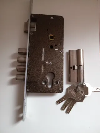 Cerradura de seguridad con llaves