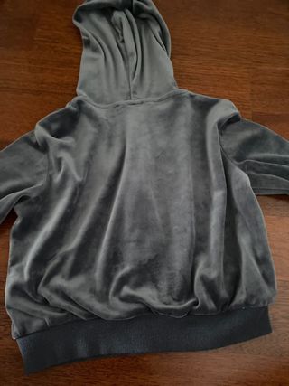 Cappotti: beige, grigio e bianco