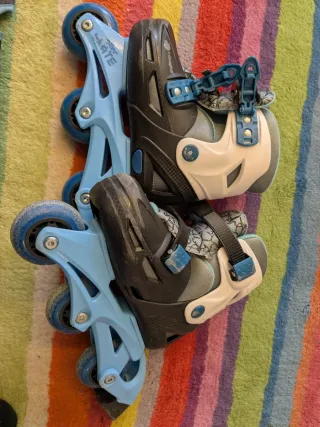 Patines extensibles T. 30-33 + mochila