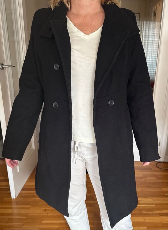 Abrigo negro talla L