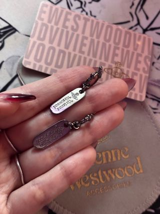 Pendientes negros ovalados Vivienne Westwood