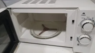 Microondas Orbegozo Blanco