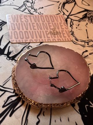 Pendientes negros estilo aros diseño Corazón