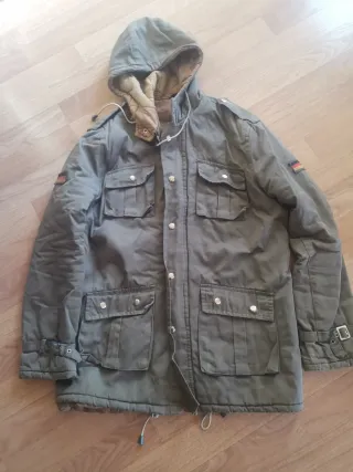 Chaqueta 3/4 Verde Militar Talla L C&A