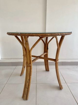 Tavolo vintage in bambù e vimini fatto a mano