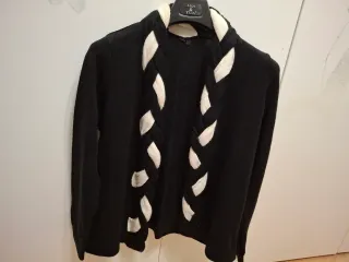 Cardigan nero e bianco