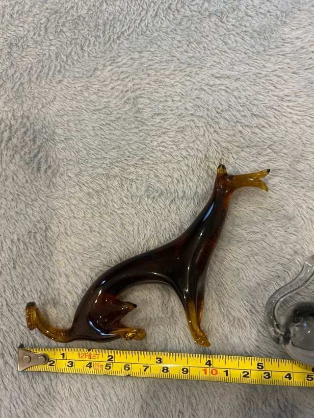 Figuras de vidrio artesanales.