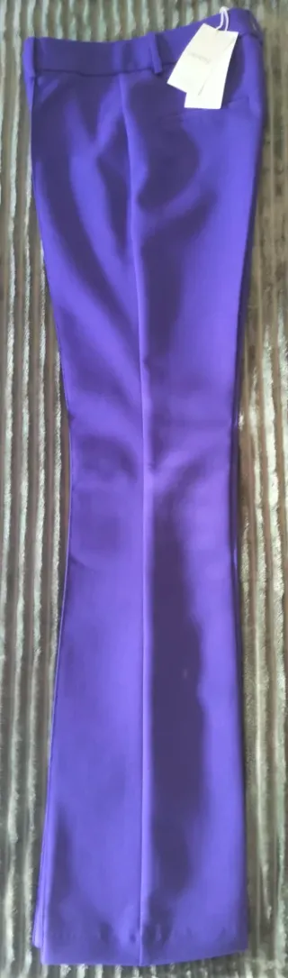 Pantalón Mango flare morado