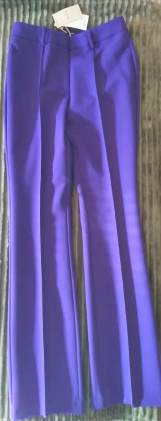 Pantalón Mango flare morado