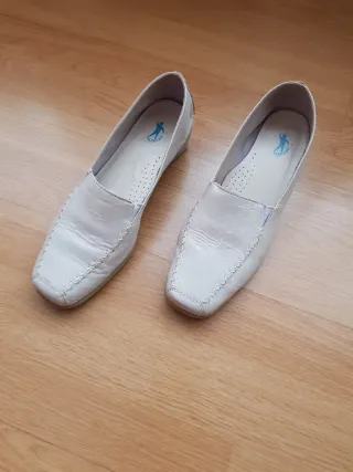 Zapatos cuña blanco roto