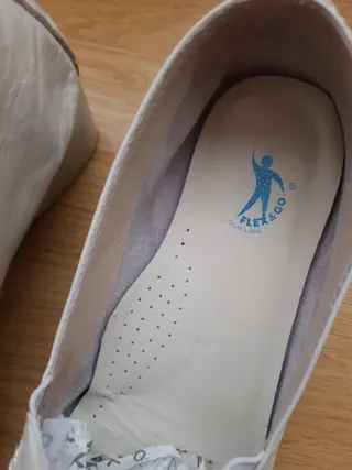 Zapatos cuña blanco roto