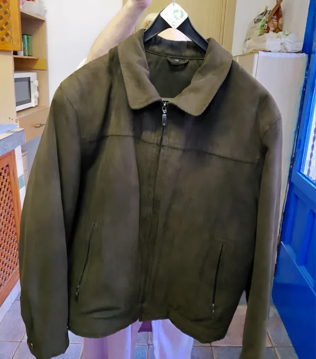 Abrigo verde oliva para hombre