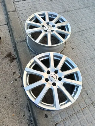 Juego de 4 llantas de aluminio 17 AUTEC