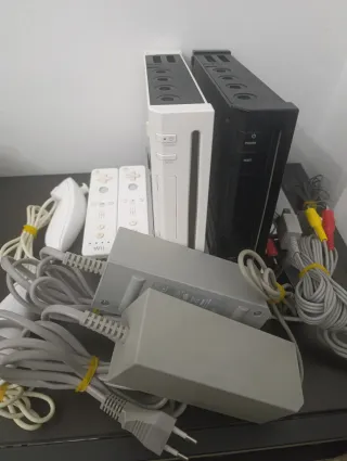 Lote Nintendo Wii Blanco y Negro