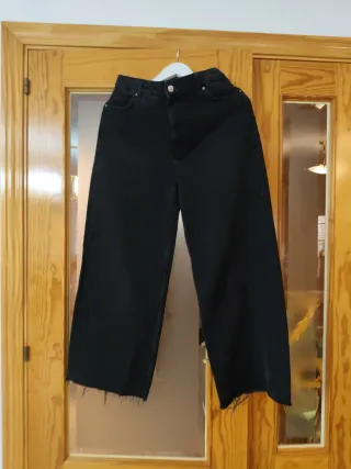 Pantalón vaquero negro ancho