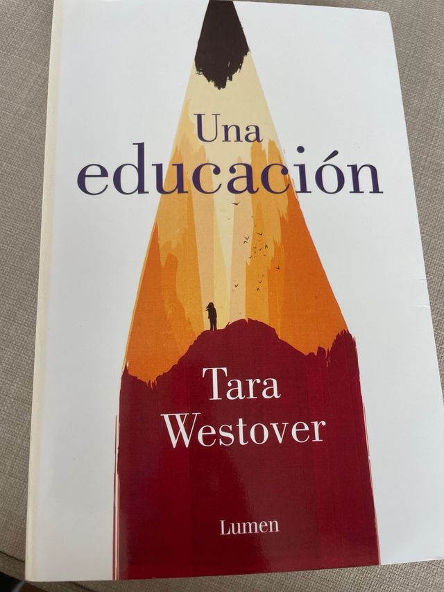 Una educación.