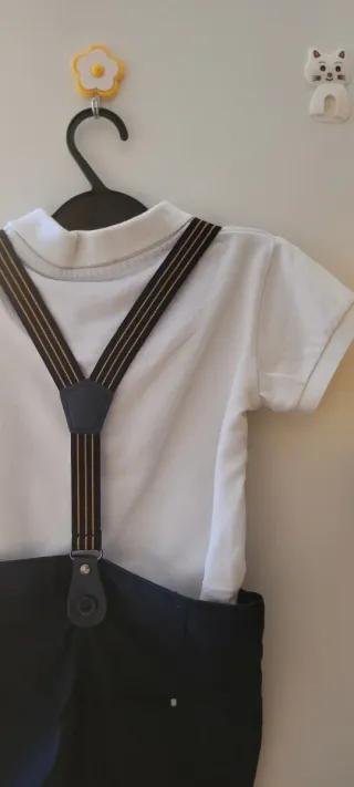 Conjunto bebé polo y bermudas con tirantes