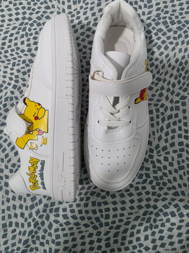 Zapatillas niño T.34 Pikachu Pokémon Blancas