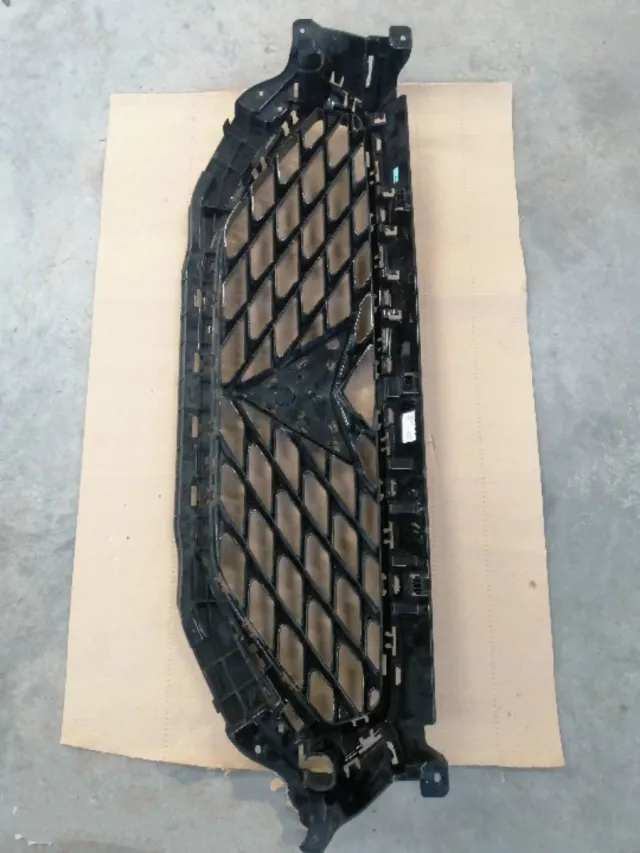 REJILLA Y ANTINIEBLA DERECHO CUPRA FORMENTOR TOQUE