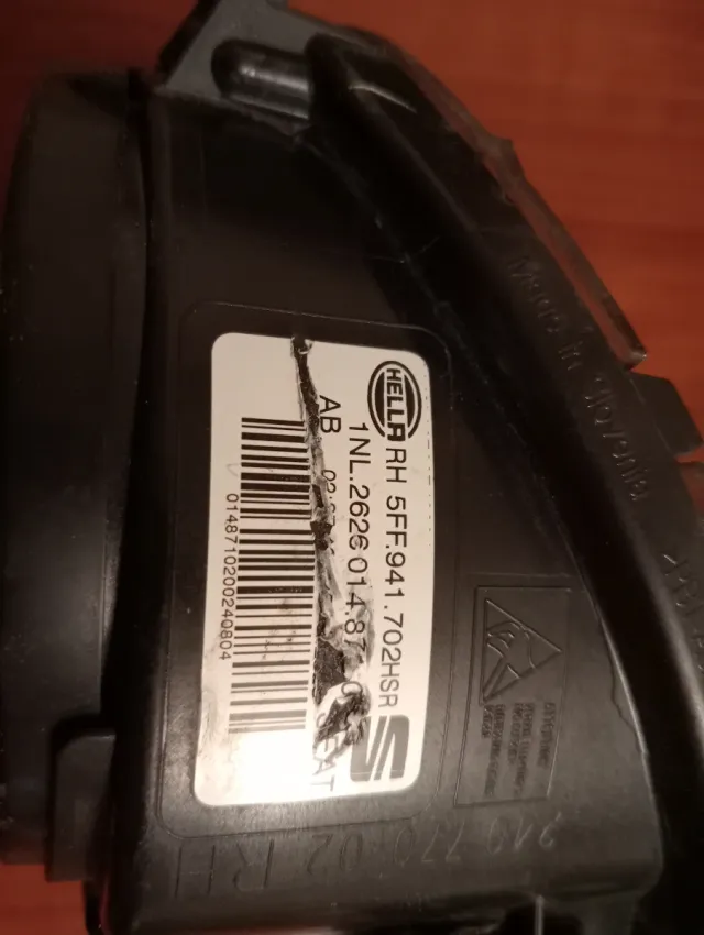 REJILLA Y ANTINIEBLA DERECHO CUPRA FORMENTOR TOQUE