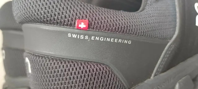 Deportivas On Cloud Swift.