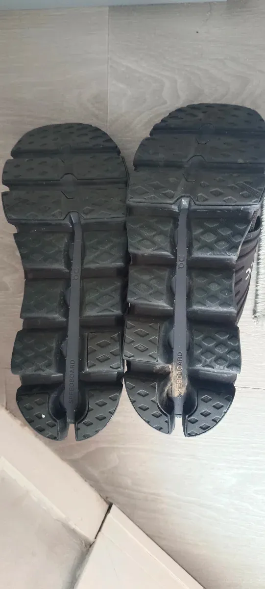 Deportivas On Cloud Swift.