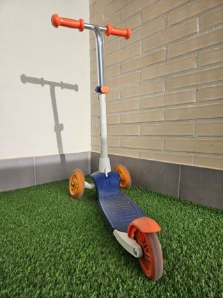 Patín Oxelo infantil 3 ruedas plegable