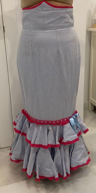 Falda flamenca volantes rayas rosa