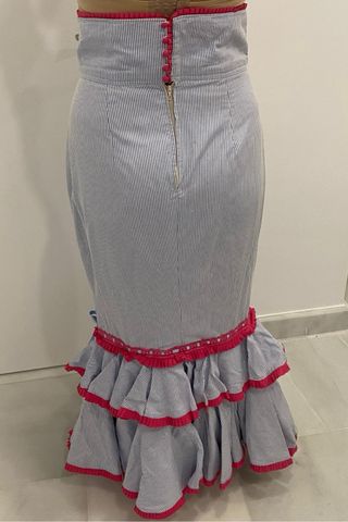 Falda flamenca volantes rayas rosa