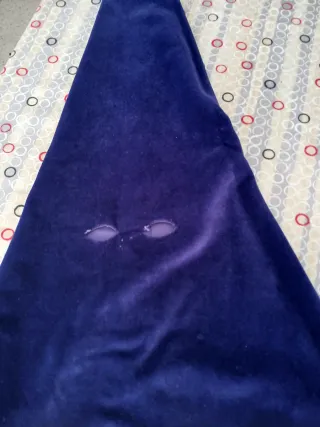 Antifaz morado, se vende sin escudo