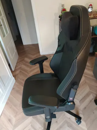 Silla Secretlab Titan Evo Dark Knight