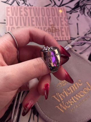 Anillo Shin anime Nana Vivienne Westwood