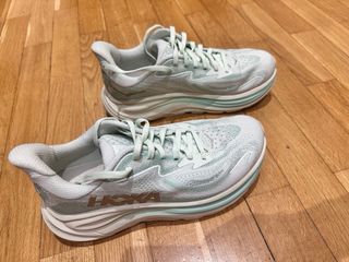 Hoka Clifton 10 Talla 38