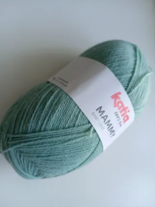 Conjunto bebé hecho a mano rosa