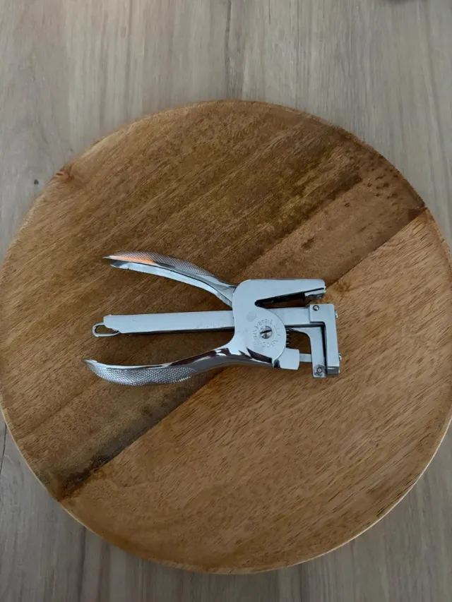 Grapadora El Casco Metálica