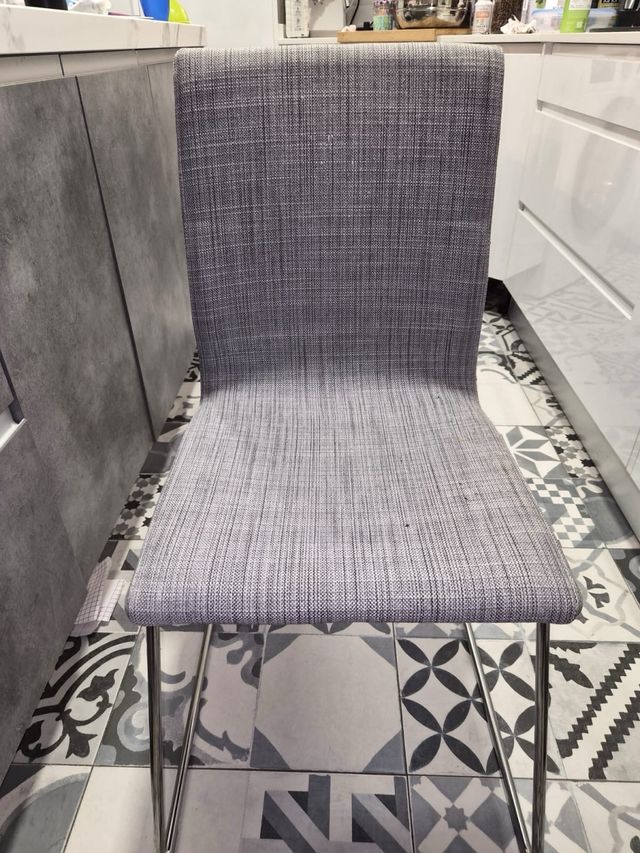 Mesa GLIVARP Ikea y 4 Sillas