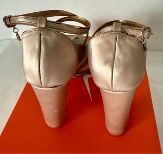 Zapatos de tacón Modatecc rosa palo