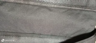 Mochila azul y blanca con diseño