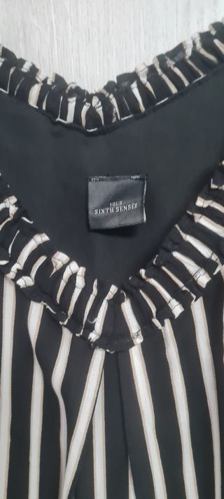 Blusa de tirantes con rayas