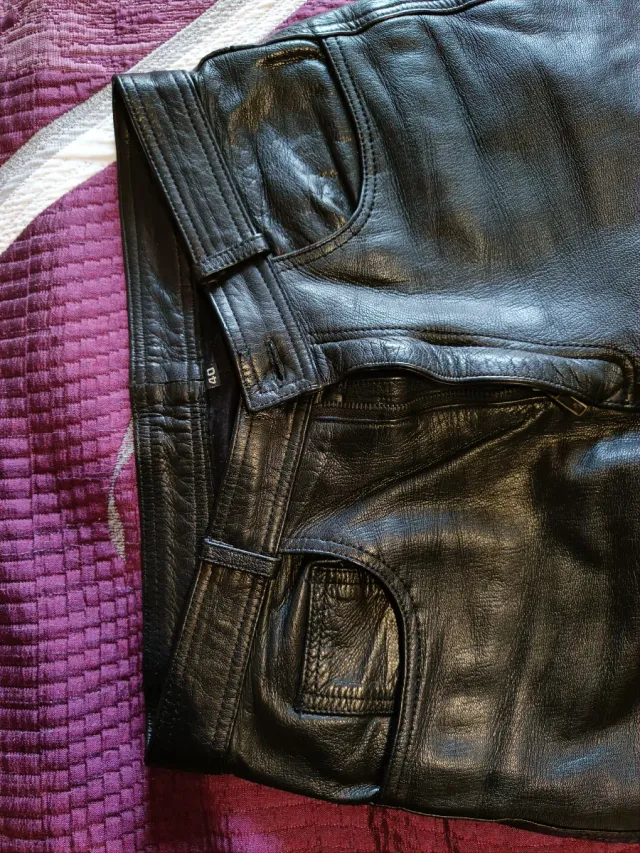 Pantalón de cuero auténtico negro